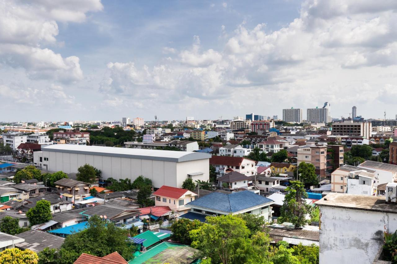 Sukhumvit 101 Hotel Bangkok Bagian luar foto