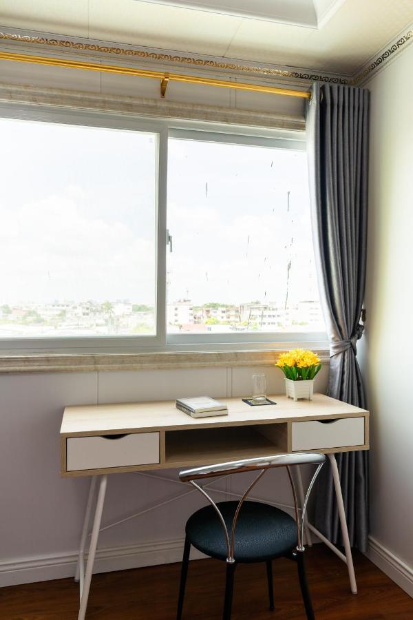 Sukhumvit 101 Hotel Bangkok Bagian luar foto