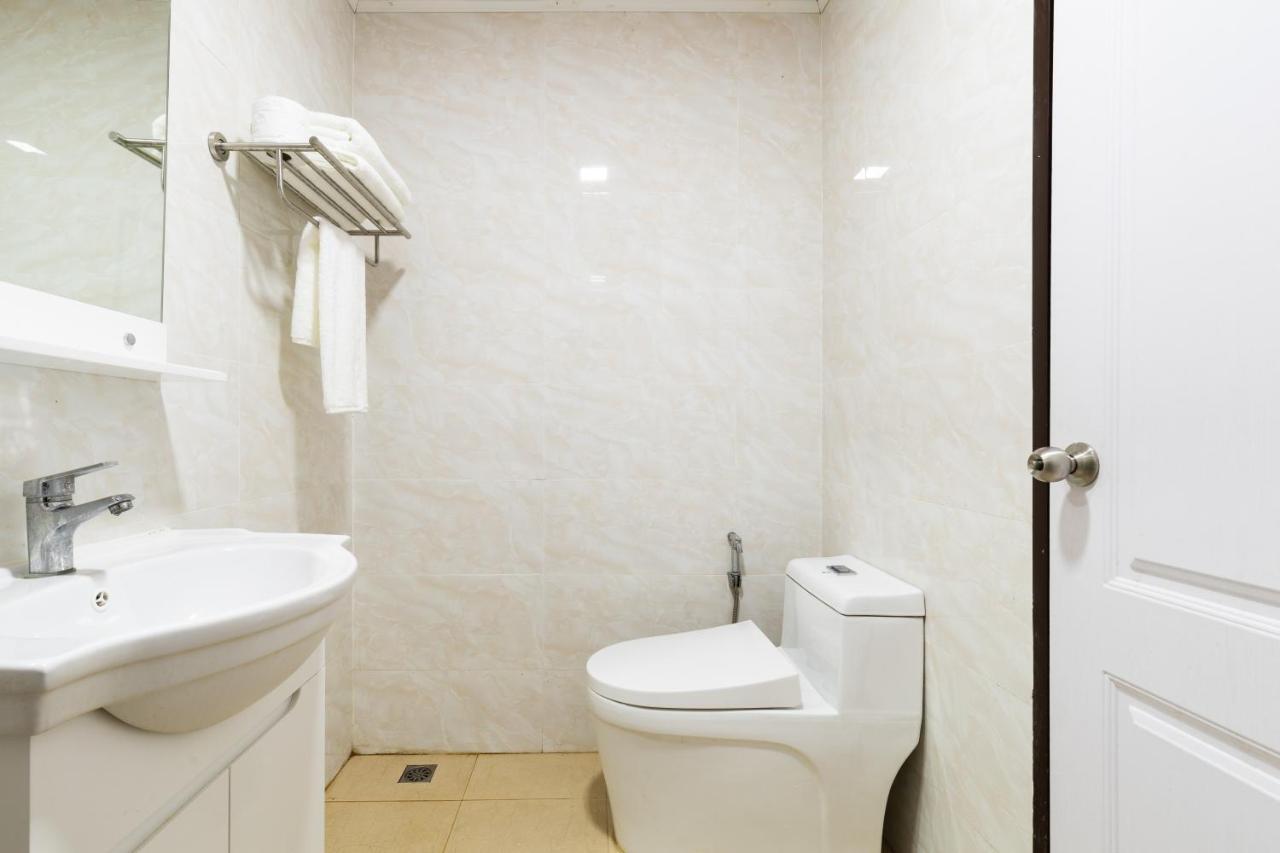 Sukhumvit 101 Hotel Bangkok Bagian luar foto